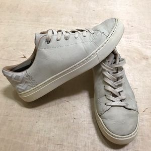 Toms Sneakers Beige Size 8.5